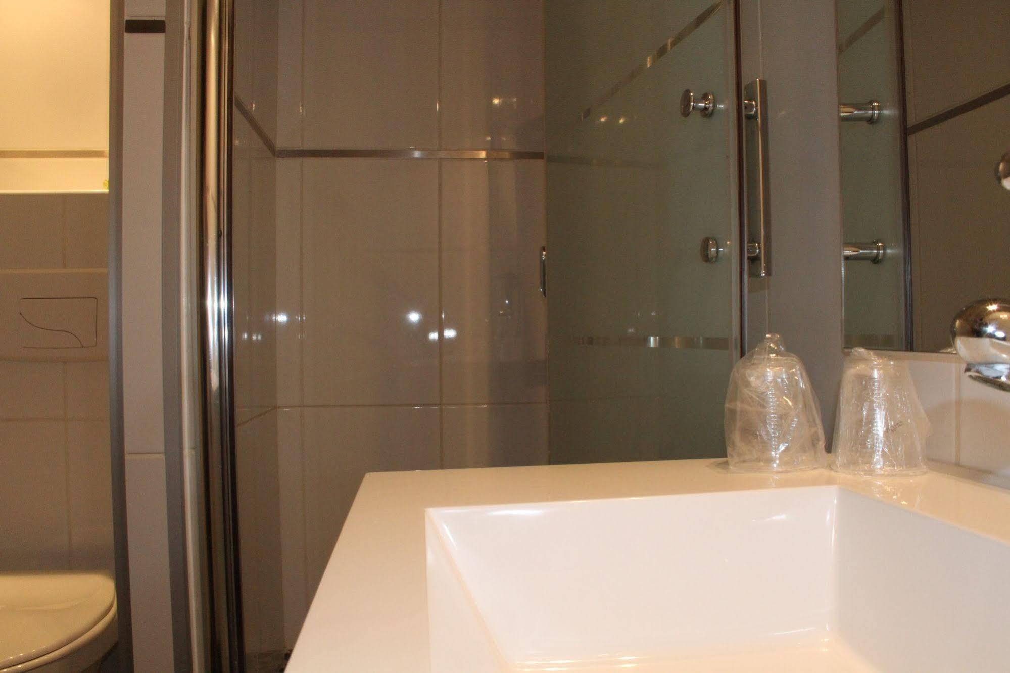 Hotel L'Eau Des Collines Marseille Kültér fotó